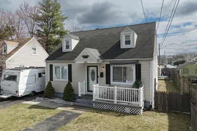 321 Rosewell Street