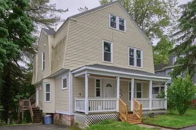 40 Circuit Ave E Ave 1