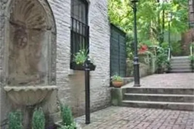 7 Primus Ave #8