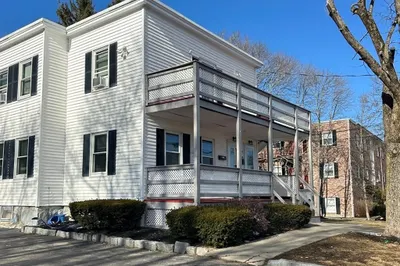 453 Pond St #1 1