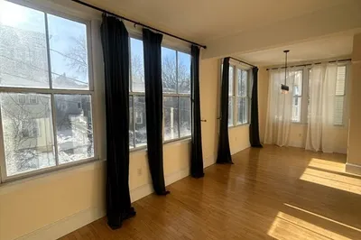 17 Ivaloo St #9