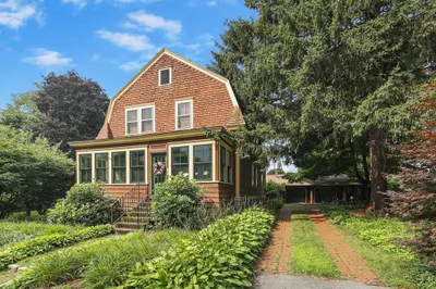 7 Ernest Ave