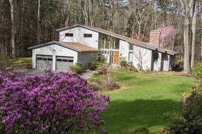 315 College Road 1