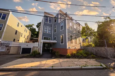 18-20 Crestway Rd #PH5 1