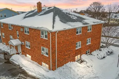 40 Railroad Ave #B2