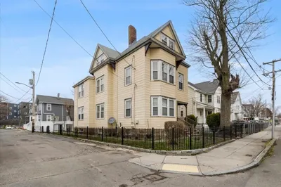171 Magnolia St