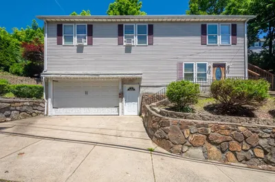23 Lovers Leap Ave 1