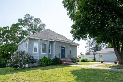 97 Bay State Rd