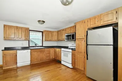 12 Fenton St #2