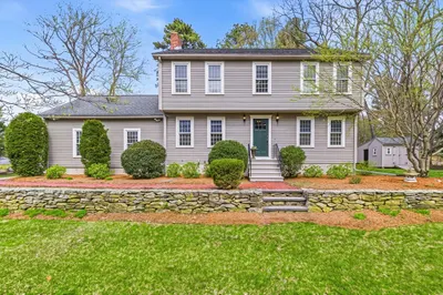 26 Longfellow Dr 1