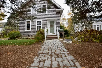 6 Barrows St 1