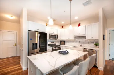45 Plaza Way #406 1