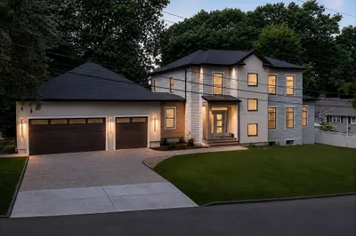 23 Lantern Ln 1