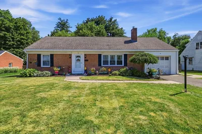 52 Elbert Rd