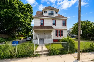 29 East Cottage St 1