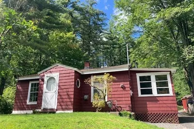 940 Turnpike Rd