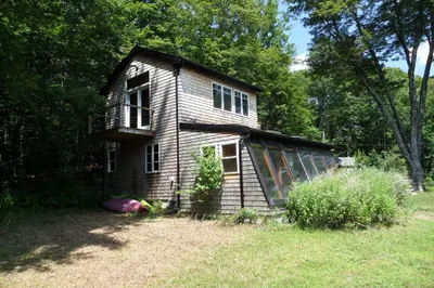 269 River Rd