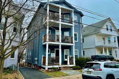 127 Hudson St #1 1