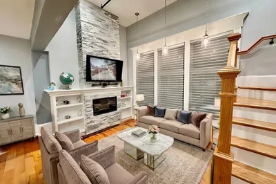 11 South Mason St #6 1
