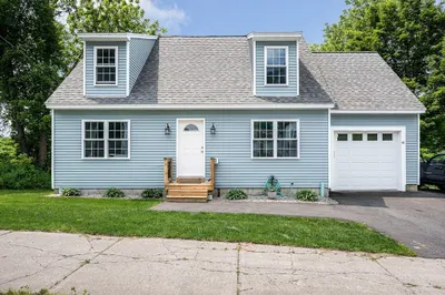 43 West Main St