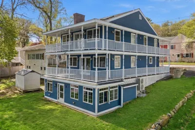 105 Lakeshore Dr 1