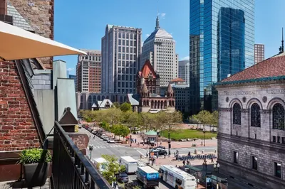 647 Boylston St #PH3C