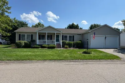 61 Brookstone Dr 1