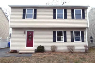 40 Bissell Ave