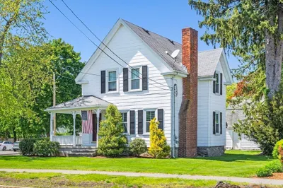 271 West Main Street 1