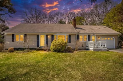 253 Gleneagle Dr