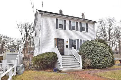 22 Wales Ave