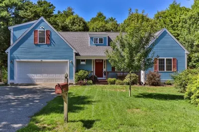 44 Pinewood Dr 1