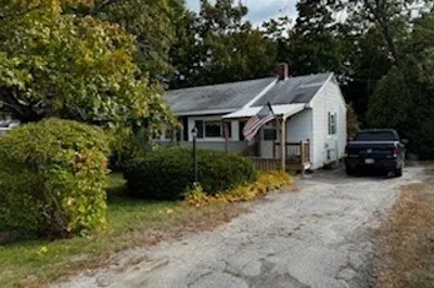 3 Doyle Ave.