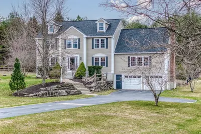 71 Houghton's Mill Rd 1
