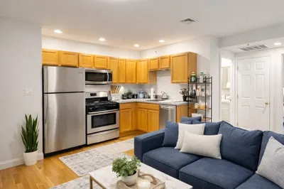 393 W Broadway #4