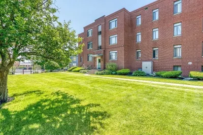 12 Ashland St #3R