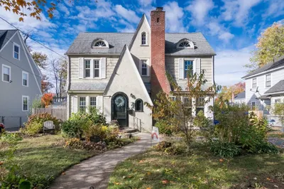 28 Rencelau St