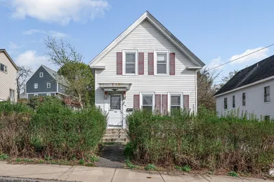99 White St
