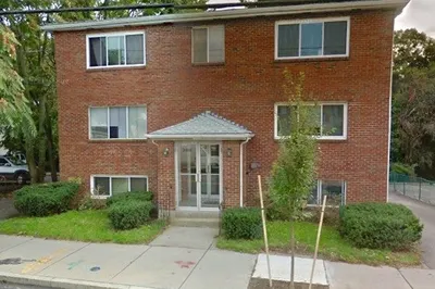 260 River St #2
