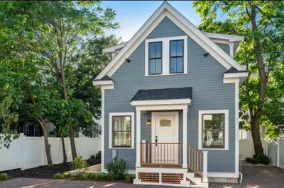 326 Lowell Street #4 1