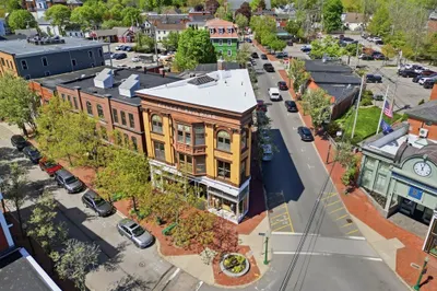 45 Main St #3 1