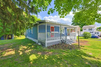 386 North Plain Rd