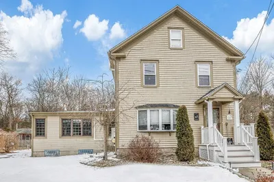 52 Morse St 1
