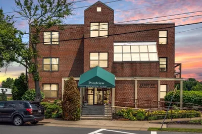 605 Eastern Ave #203 1