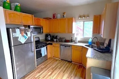 33 MaRine Rd #R
