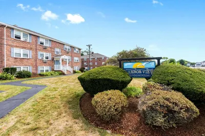 6 Mcdewell Avenue #16