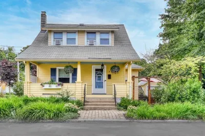 2 Findlay St