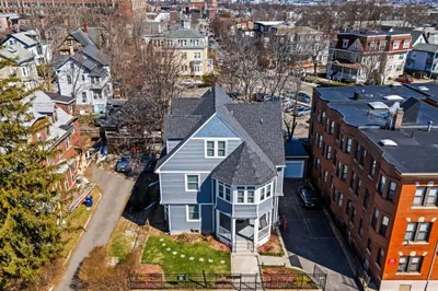 7 Waumbeck St #3 1