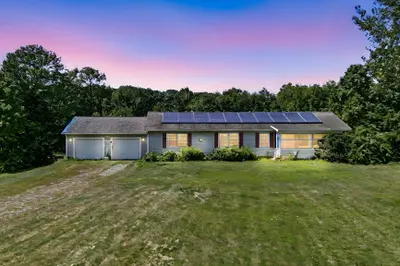 221 Moulton Hill Rd