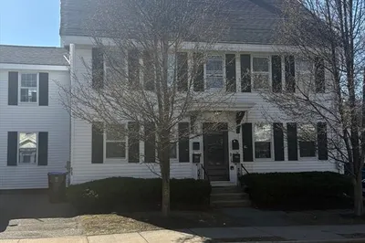 34 Walnut St #3 1